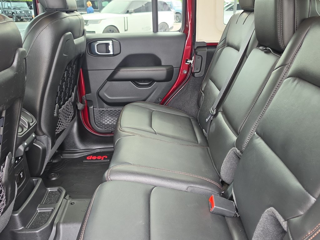 Used 2021 Jeep Wrangler Unlimited Rubicon AWD/4WD image 13