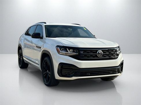 Used 2022 Volkswagen Atlas Cross Sport SEL R-Line image 3