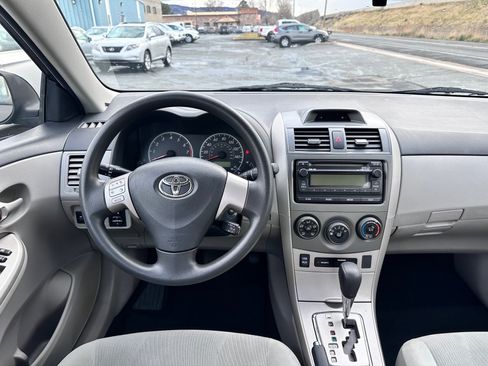 Used 2012 Toyota Corolla LE FWD image 7
