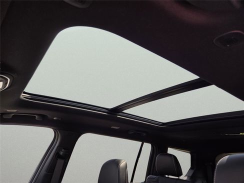 New 2026 Jeep Grand Cherokee L Limited image 16