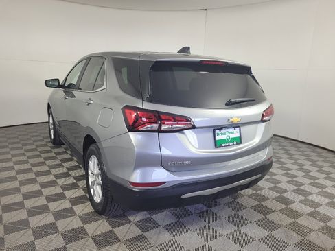Used 2023 Chevrolet Equinox LT w/ Driver Convenience Package image 5