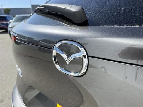 New 2025 MAZDA CX-30 AWD 2.5 S w/ Select Sport Pkg image 11