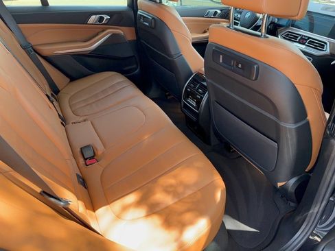 Used 2022 BMW X5 sDrive40i w/ Luxury Seating Package RWD image 31