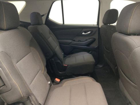 Used 2021 Chevrolet Traverse LT AWD/4WD image 19