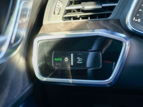 Used 2020 Audi S6 Premium Plus w/ S Sport Package image 46