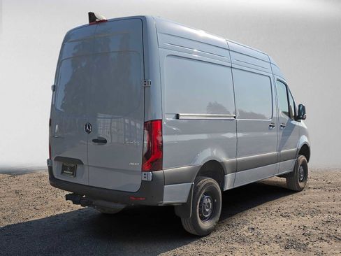 Used 2026 Mercedes-Benz Sprinter 2500 image 3