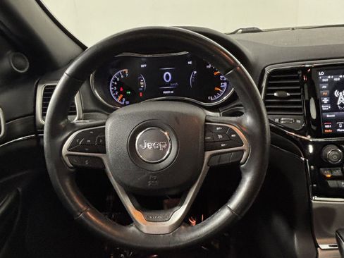 Used 2019 Jeep Grand Cherokee Limited image 34