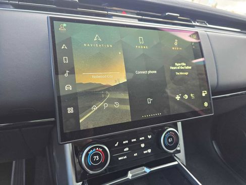 Used 2023 Land Rover Range Rover SE image 27