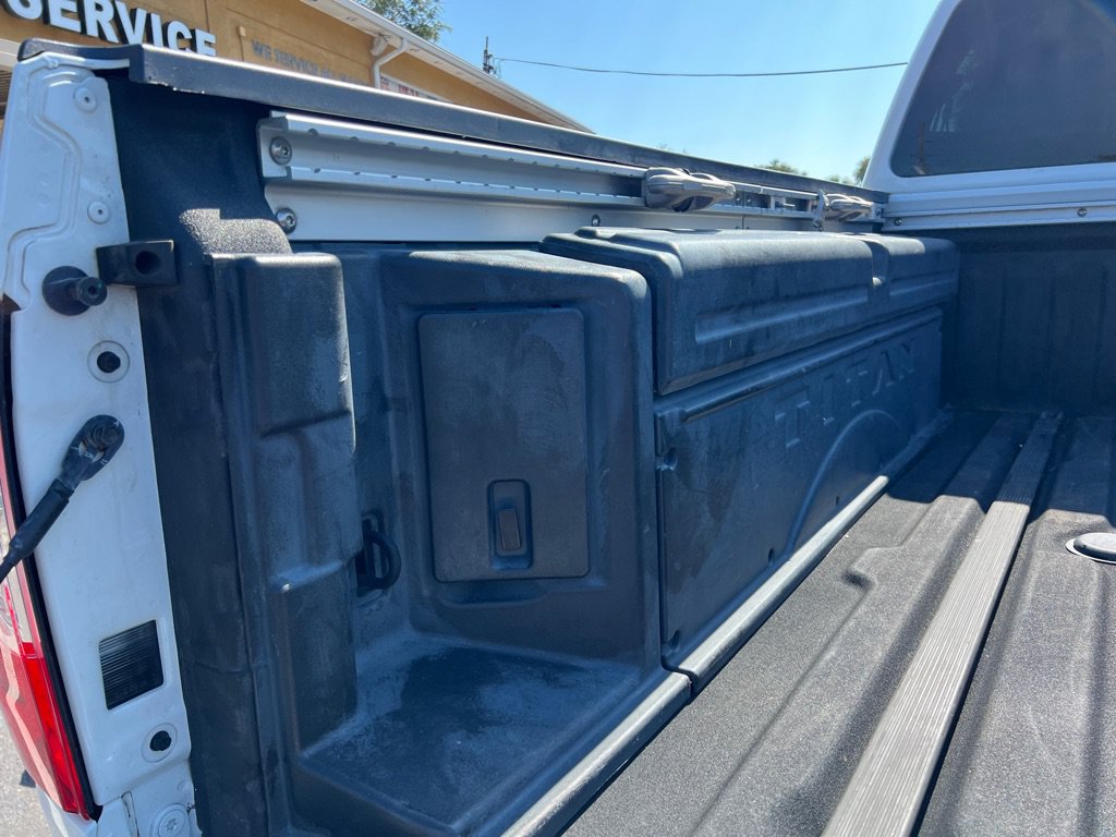 Used 2018 Nissan Titan PRO-4X w/ Pro-4x Convenience Package AWD/4WD image 45