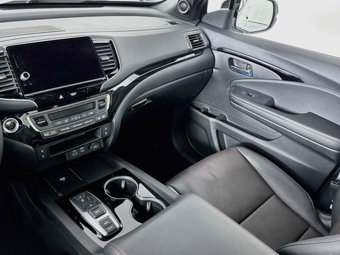 Certified 2024 Honda Ridgeline Black Edition image 24