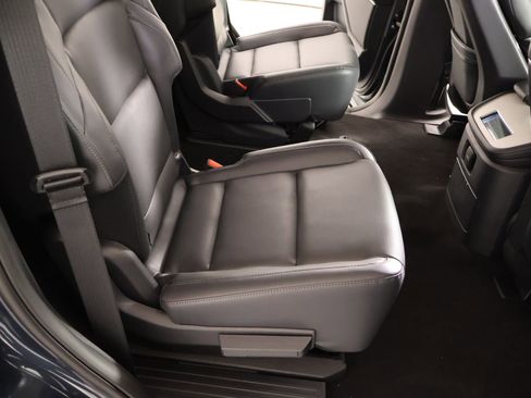 New 2026 Lincoln Navigator Premiere AWD/4WD image 15