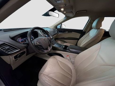 Used 2017 Lincoln MKX Select w/ Lincoln MKX Climate Package image 23