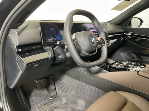 Certified 2024 BMW 530i w/ Premium Package image 23