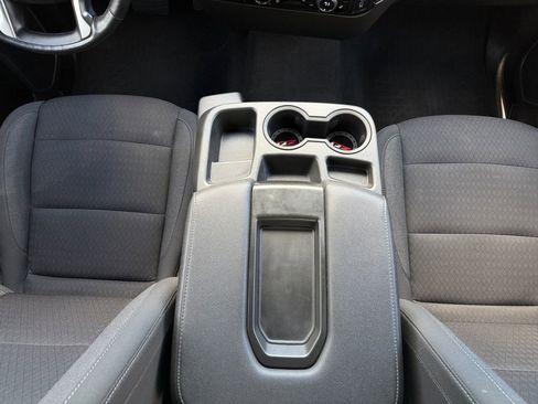 Used 2022 Chevrolet Silverado 1500 LT AWD/4WD image 26