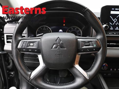 Used 2024 Mitsubishi Outlander SE AWD/4WD image 10
