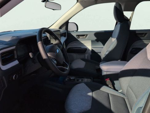 New 2025 Ford Maverick XLT w/ XLT Luxury Package image 9