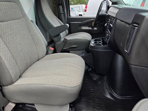 New 2026 Chevrolet Express 4500 w/ Power Convenience Package RWD image 17