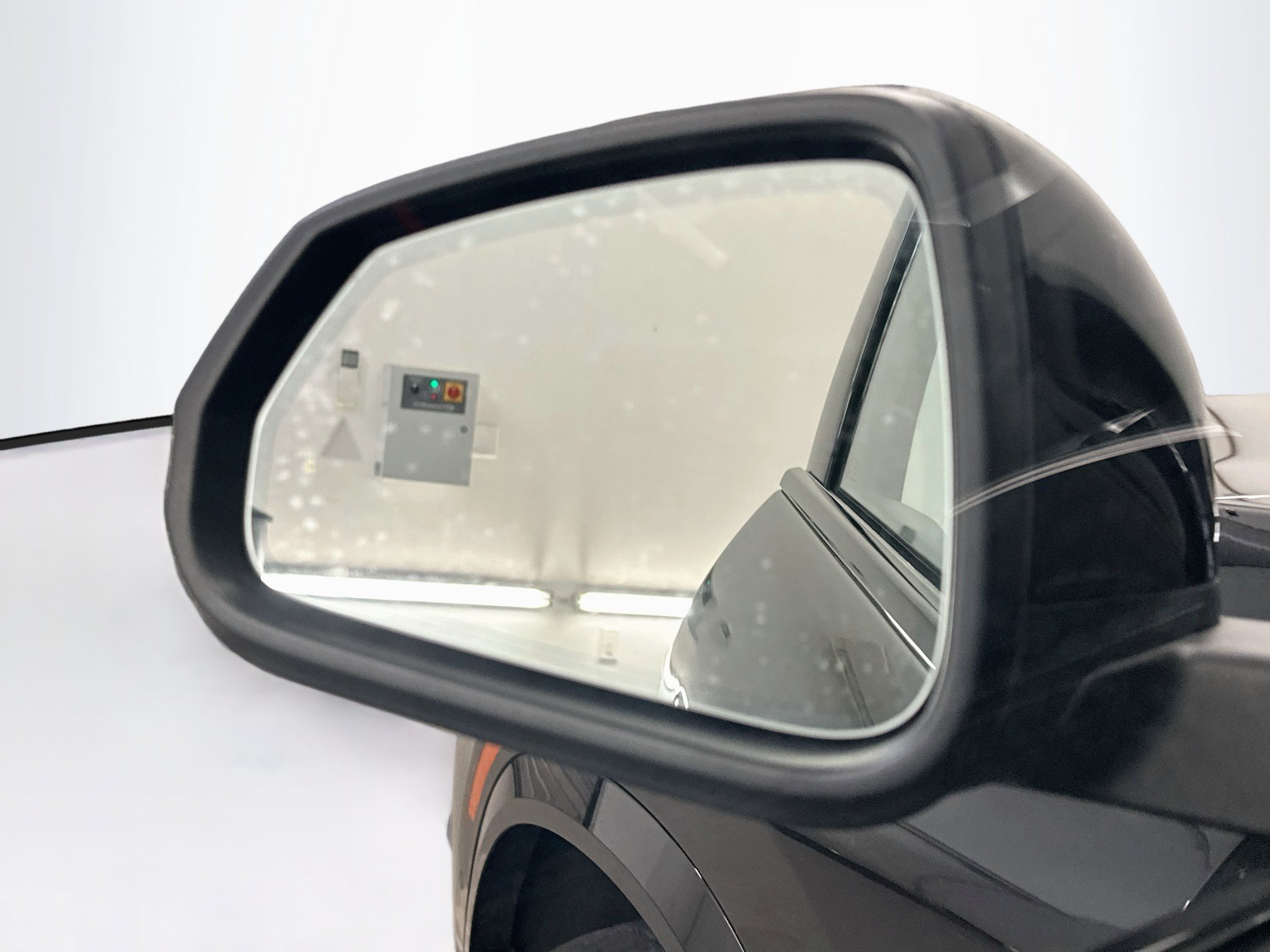 Used 2026 BMW X2 xDrive28i AWD/4WD image 16