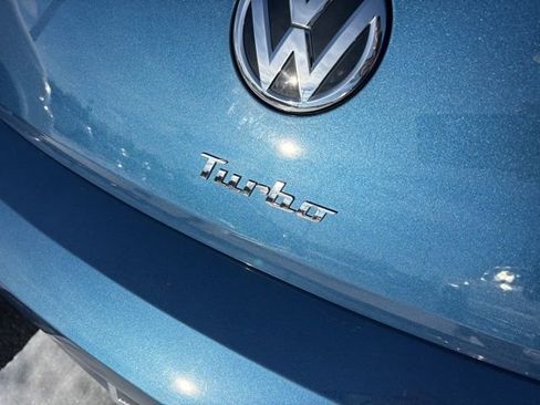 Used 2018 Volkswagen Beetle 2.0T S image 10