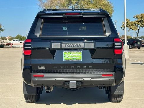 New 2026 Toyota 4Runner SR5 image 4