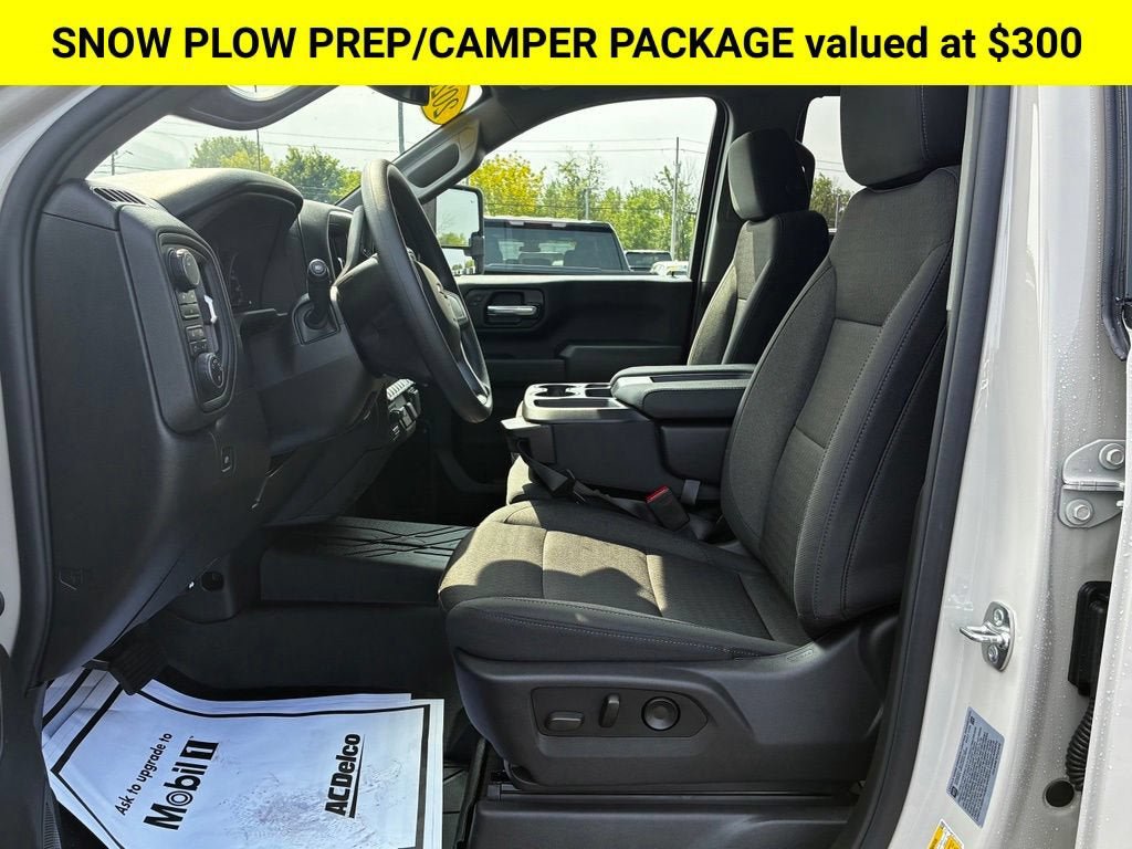 New 2026 Chevrolet Silverado 2500 Custom w/ Custom Value Package AWD/4WD image 4