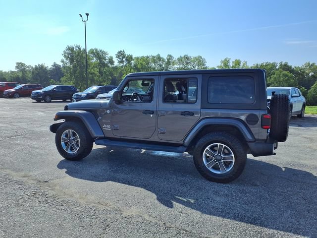 Used 2018 Jeep Wrangler Unlimited Sahara AWD/4WD image 9