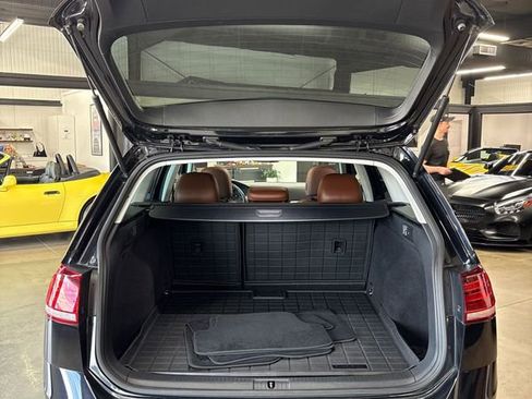 Used 2018 Volkswagen Golf Alltrack SEL AWD/4WD image 61