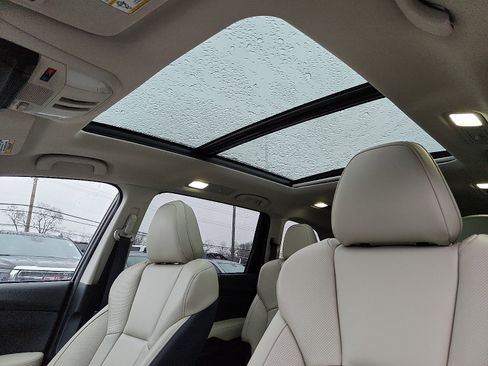 Used 2024 Subaru Ascent Limited w/ Technology Package image 16