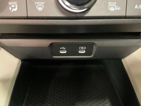 Used 2023 Honda Accord EX image 33