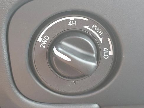New 2026 Nissan Frontier PRO-4X w/ Pro-4x Convenience Package AWD/4WD image 32