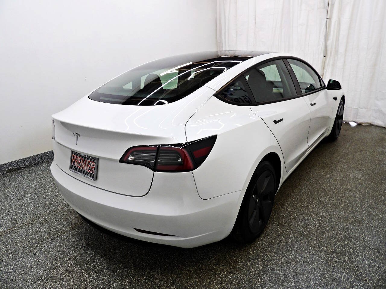 Used 2023 Tesla Model 3 Standard Range RWD image 6