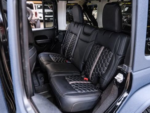 Used 2021 Jeep Wrangler Unlimited Rubicon AWD/4WD image 78