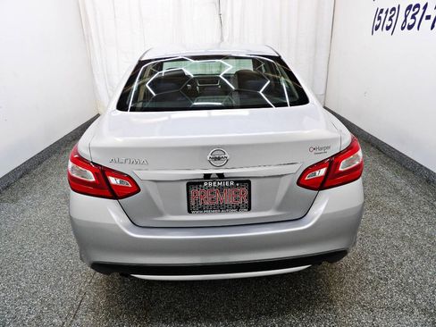 Used 2017 Nissan Altima 2.5 S w/ Power Driver Seat Package FWD image 5
