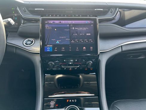 Used 2022 Jeep Grand Cherokee Limited 4xe w/ Luxury Tech Group II image 12