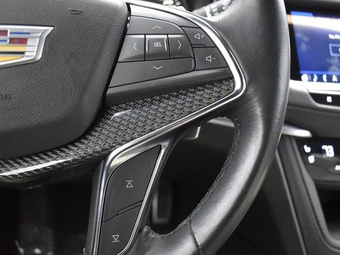 Certified 2023 Cadillac XT5 Sportv w/ Technology Package image 16