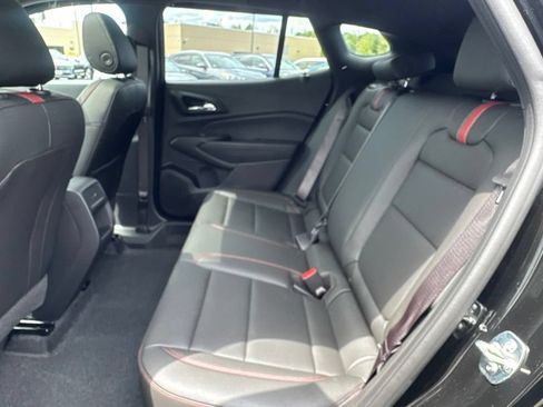 Used 2026 Chevrolet Trax RS w/ Sunroof Package FWD image 21