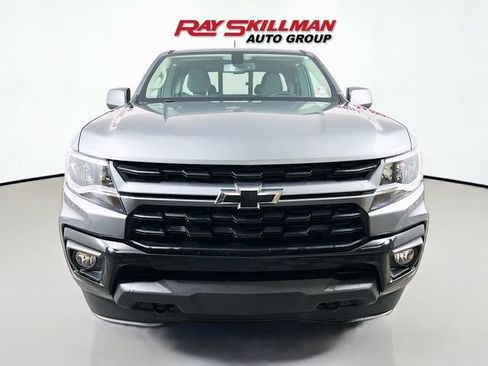 Used 2022 Chevrolet Colorado LT w/ LT Convenience Package AWD/4WD image 2