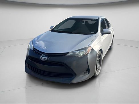 Used 2018 Toyota Corolla L image 9