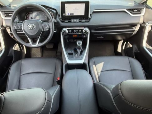 Used 2025 Toyota RAV4 XLE Premium FWD image 11