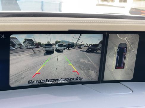 New 2025 Lincoln Nautilus Reserve image 5