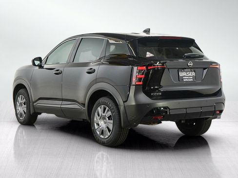 Used 2025 Nissan Kicks S FWD image 3