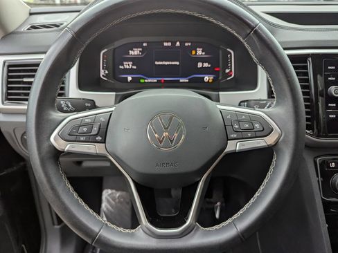 Certified 2023 Volkswagen Atlas SE w/ Panoramic Sunroof Package AWD/4WD image 32