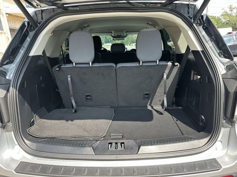 Used 2025 Ford Explorer Active image 39