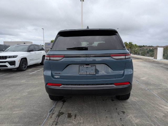 New 2027 Jeep Grand Cherokee Limited w/ Limited Altitude Package AWD/4WD image 5