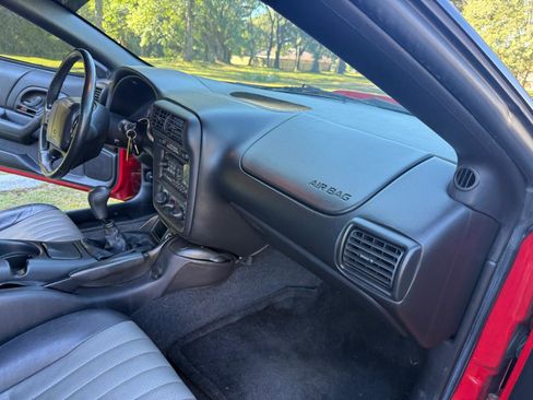 Used 2002 Chevrolet Camaro Z28 w/ SS Performance/Appearance Pkg RWD image 22