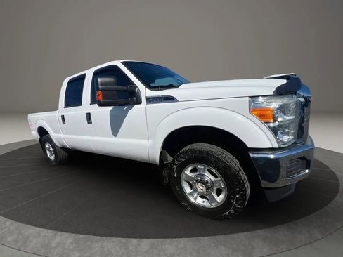 Used 2015 Ford F250 XLT AWD/4WD image 4