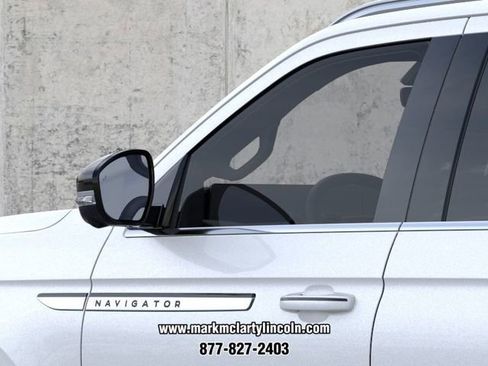 New 2026 Lincoln Navigator Reserve AWD/4WD image 20