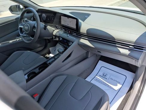 Used 2024 Hyundai Elantra SEL w/ Convenience Package FWD image 38