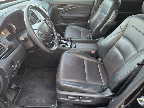 Used 2017 Honda Ridgeline Black Edition image 10