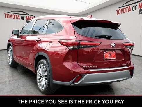 Used 2023 Toyota Highlander Platinum AWD/4WD image 4